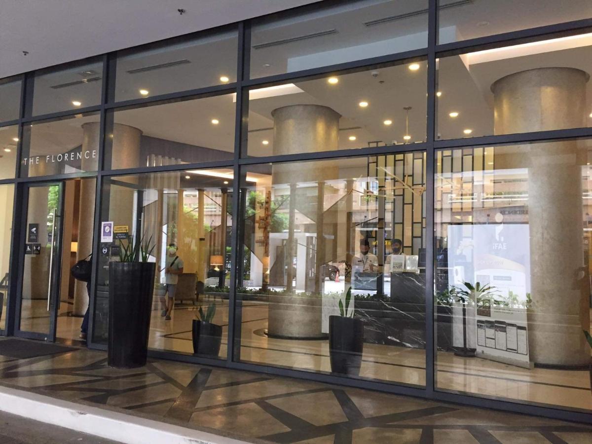 The Florence At Mckinley Hill Taguig Eksteriør bilde