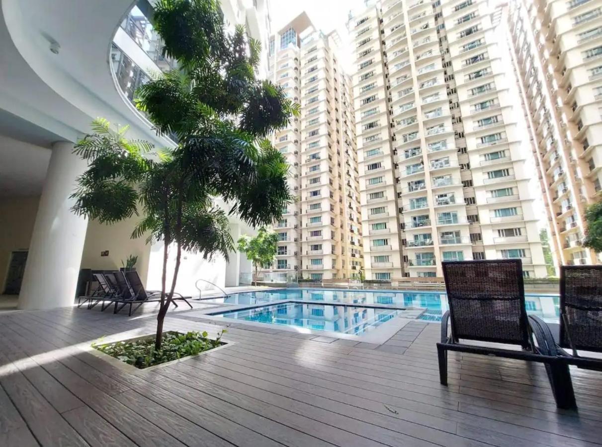 The Florence At Mckinley Hill Taguig Eksteriør bilde